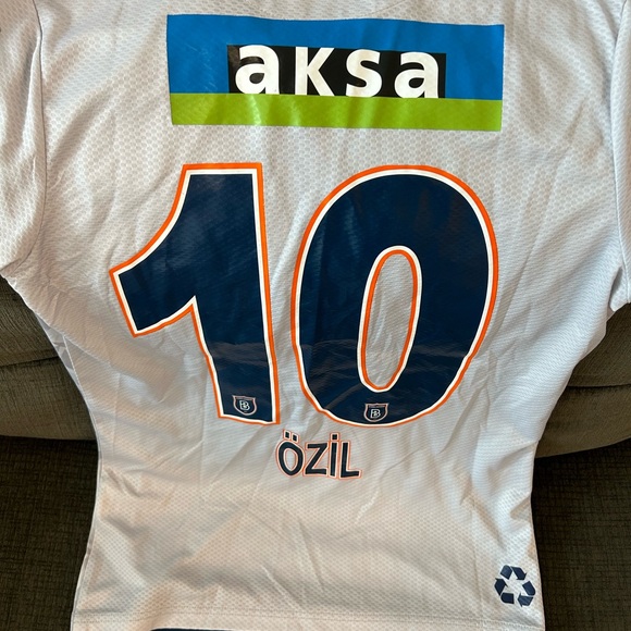 Joma Istanbul Basaksehir Turkish Soccer Mezut Ozil #10 Jersey Men’s Size: M - Picture 8 of 8